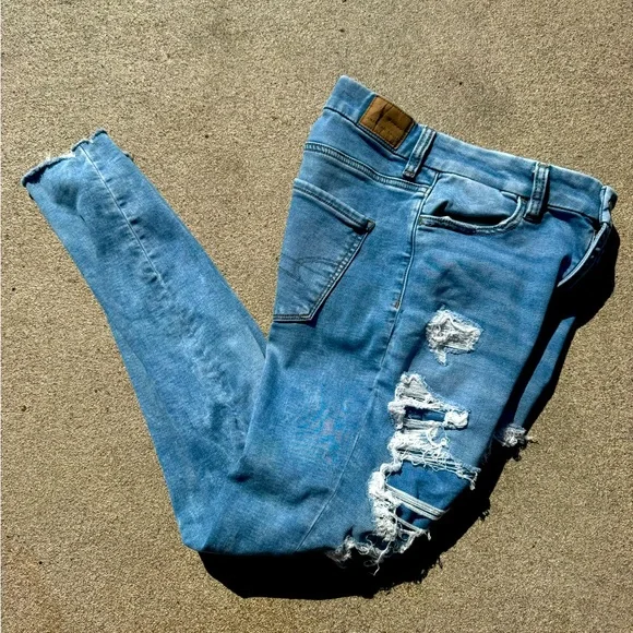 American Eagle, Ripped, Blue Denim, Size 2 - Picture 3 of 5